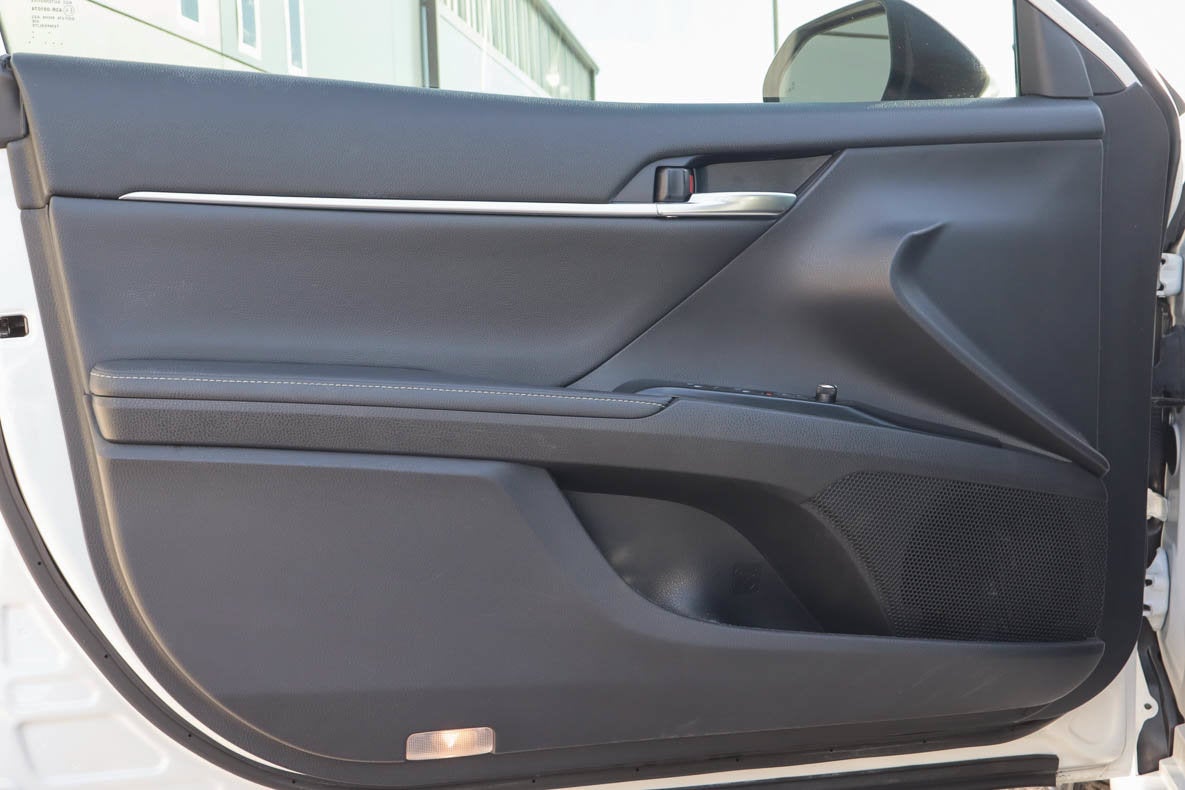 2020 Toyota Camry XSE Auto