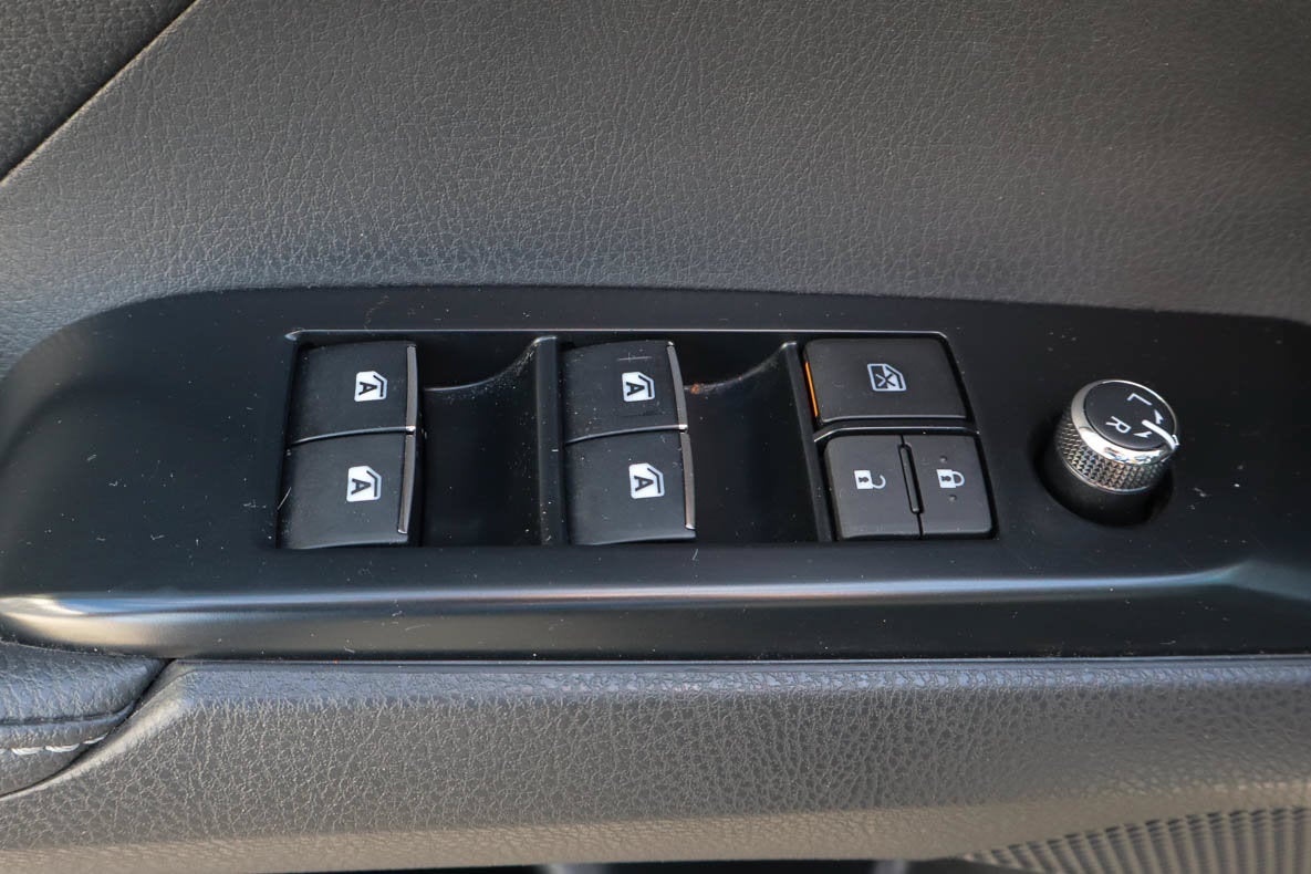 2020 Toyota Camry XSE Auto