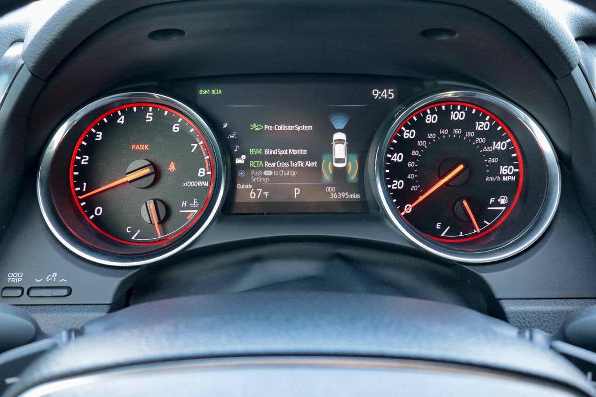 2020 Toyota Camry XSE Auto