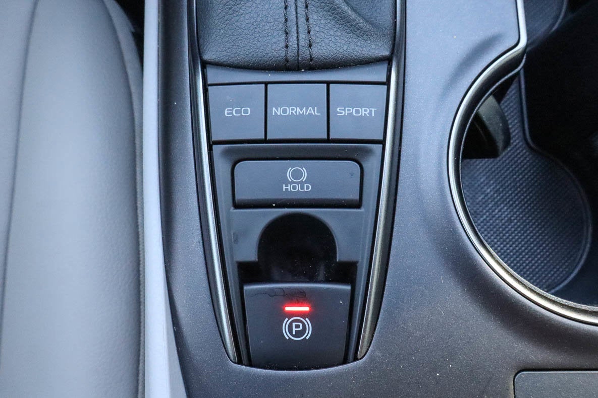 2024 Toyota Camry SE Auto AWD