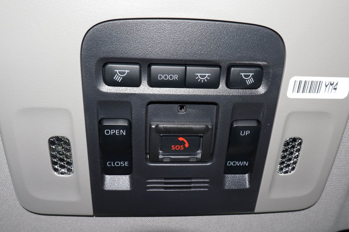 2024 Toyota Camry SE Auto AWD