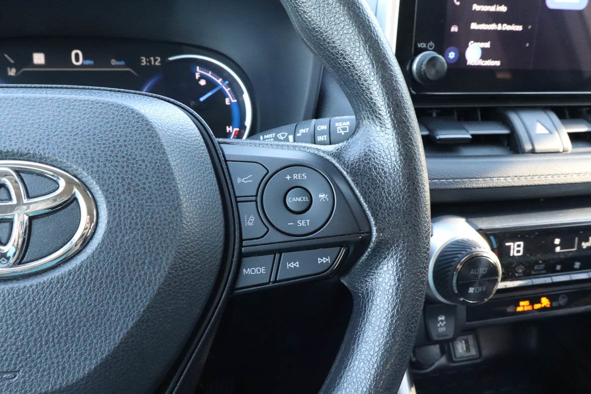 2025 Toyota RAV4 Hybrid XLE AWD
