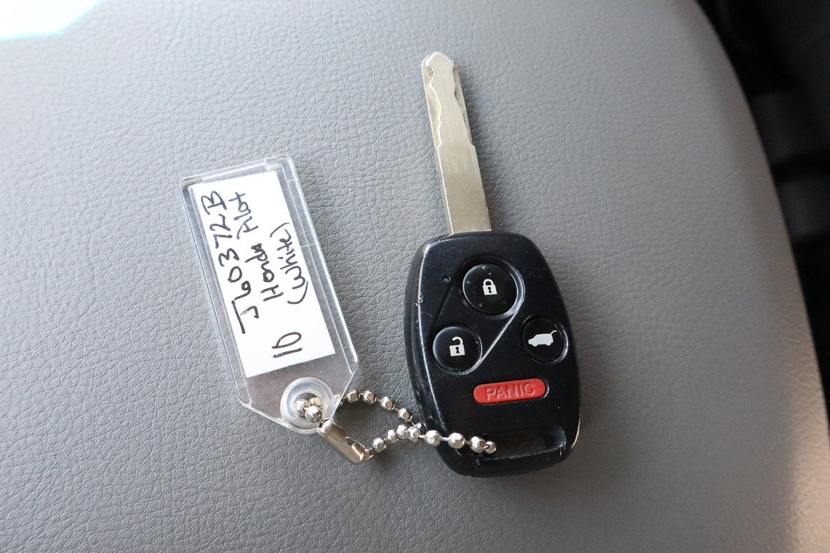 2010 Honda Pilot 4WD 4dr Touring w/RES & Navi