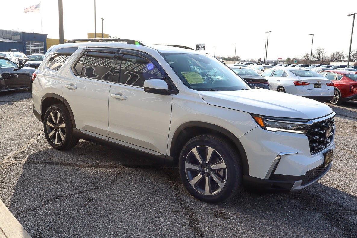 2024 Honda Pilot Touring