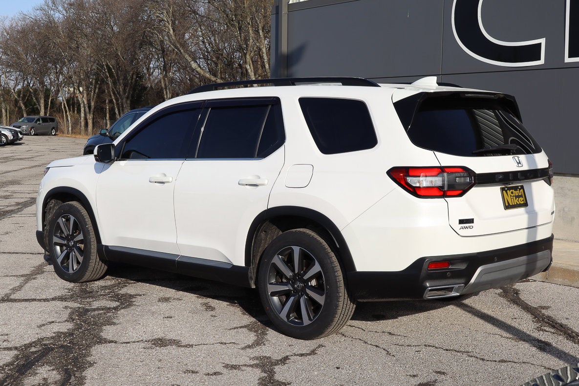 2024 Honda Pilot Touring