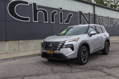 2025 Nissan Rogue FWD SV
