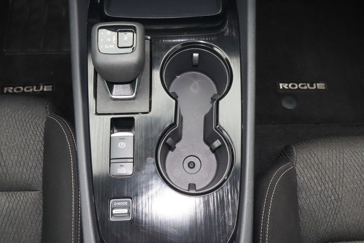 2025 Nissan Rogue FWD SV
