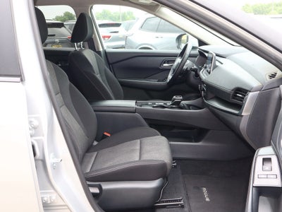 2025 Nissan Rogue FWD SV