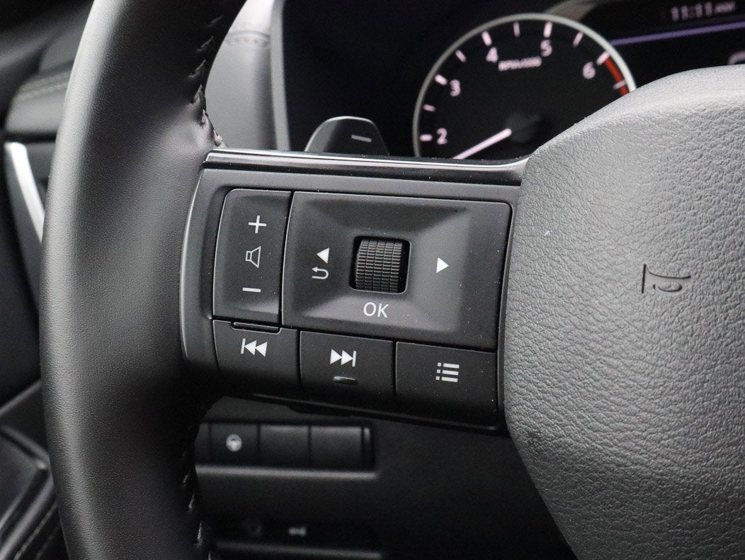 2025 Nissan Rogue FWD SV