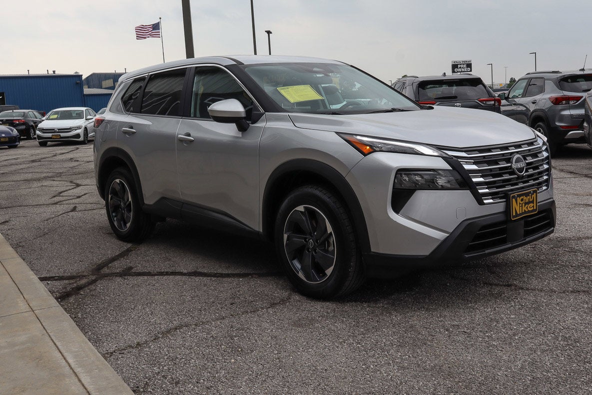 2025 Nissan Rogue FWD SV