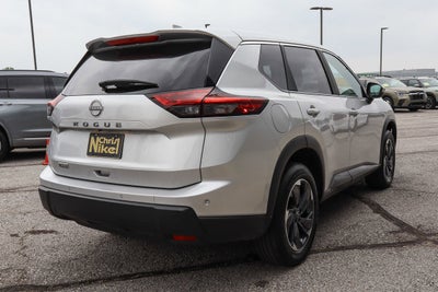 2025 Nissan Rogue FWD SV