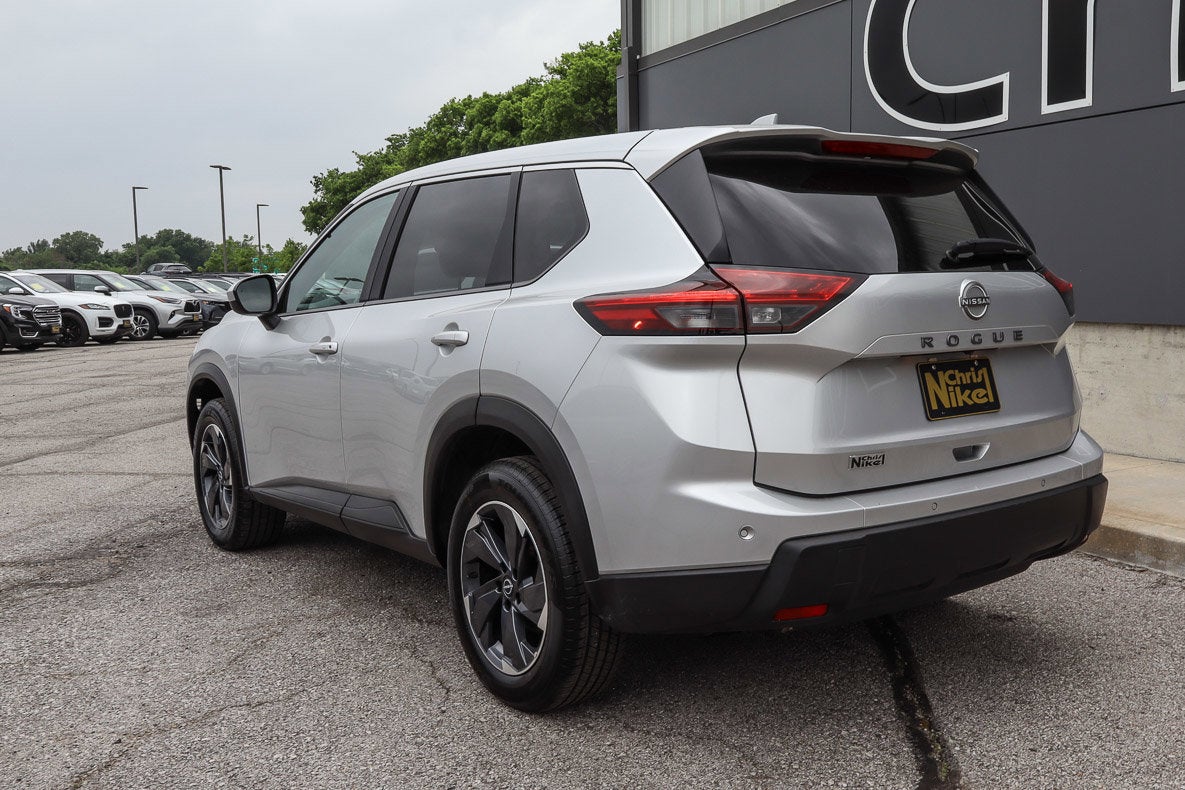 2025 Nissan Rogue FWD SV