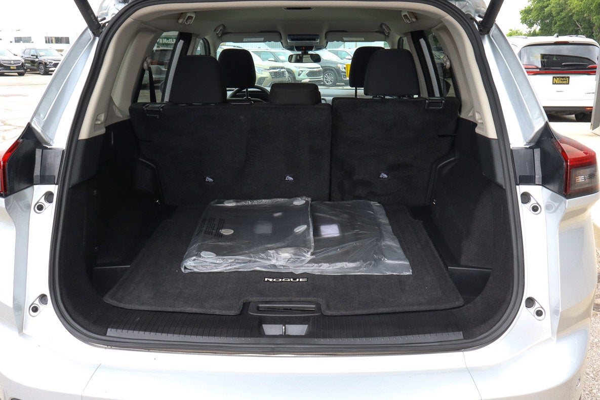 2025 Nissan Rogue FWD SV