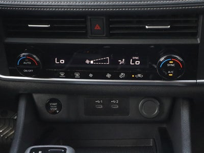 2025 Nissan Rogue FWD SV