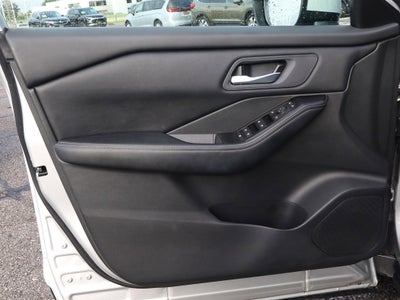 2025 Nissan Rogue FWD SV