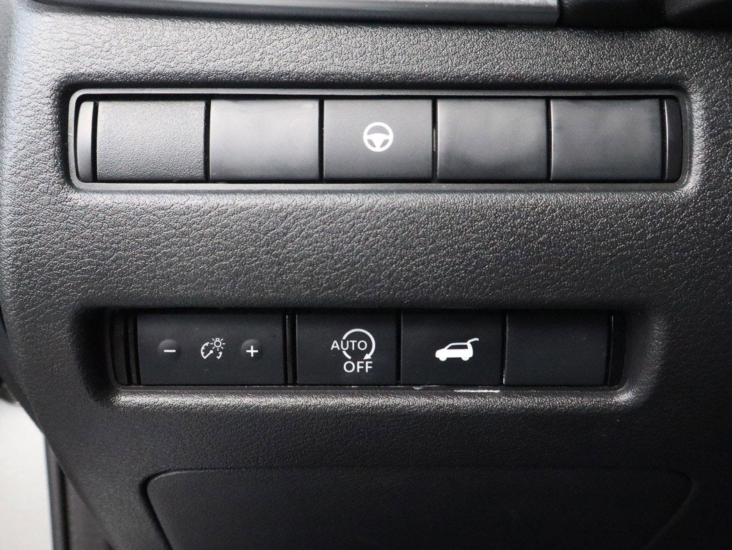 2025 Nissan Rogue FWD SV