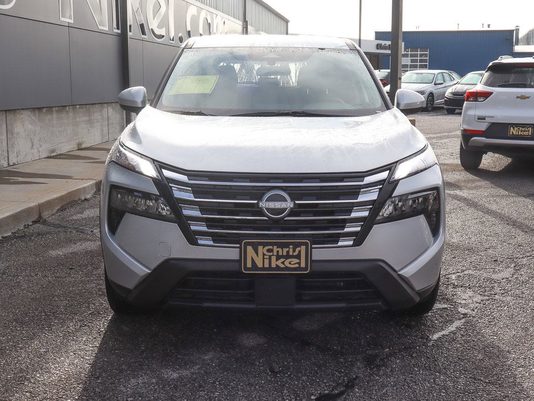 2025 Nissan Rogue FWD SV