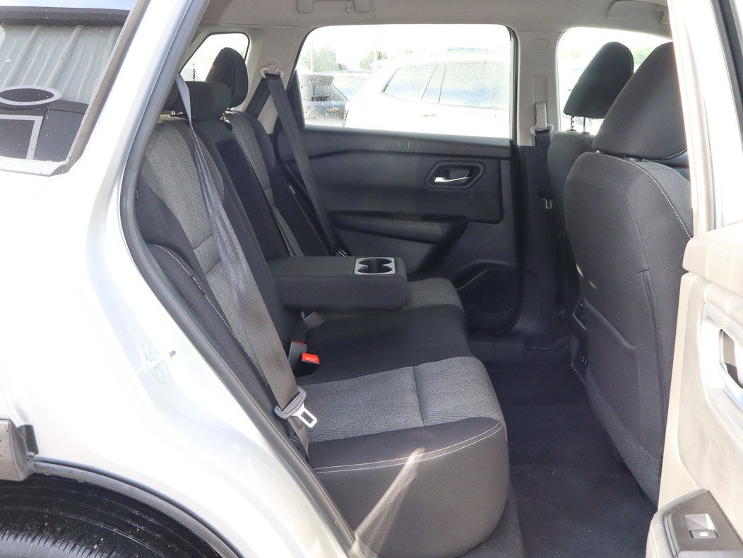 2025 Nissan Rogue FWD SV
