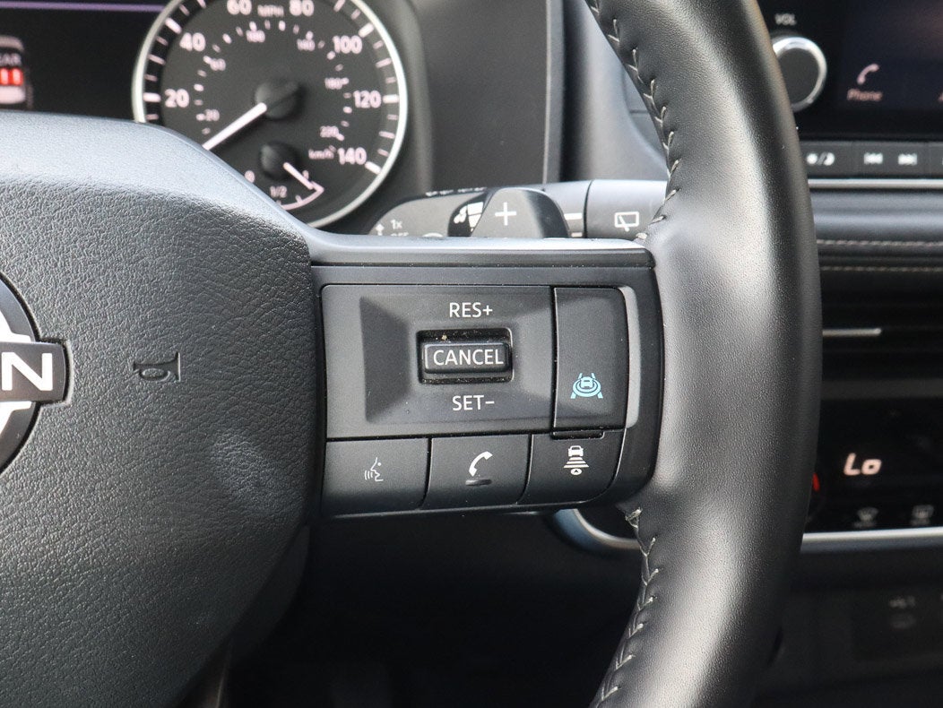 2025 Nissan Rogue FWD SV
