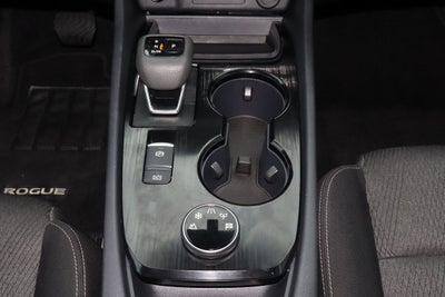 2025 Nissan Rogue AWD SV