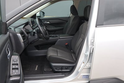 2025 Nissan Rogue AWD SV