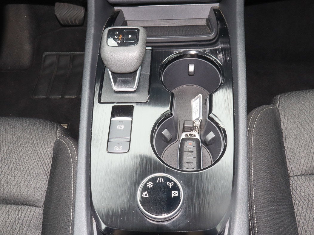 2025 Nissan Rogue AWD SV