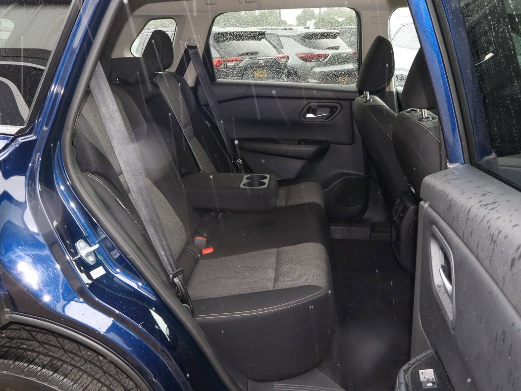 2025 Nissan Rogue AWD SV