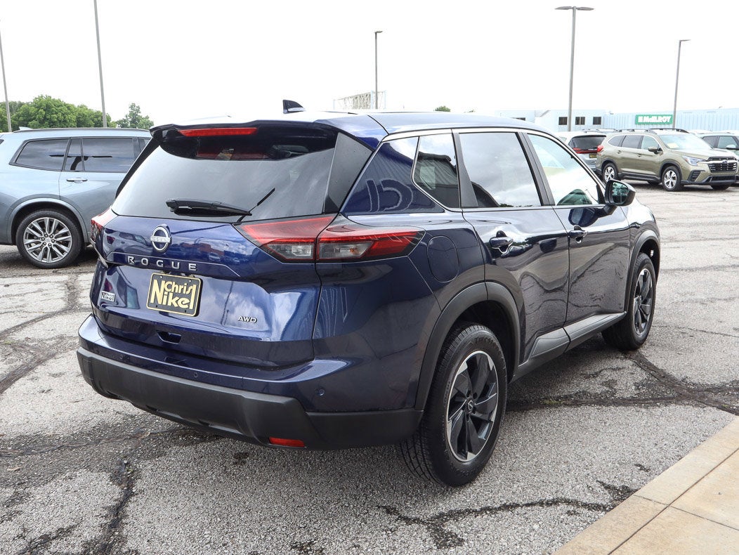 2025 Nissan Rogue AWD SV
