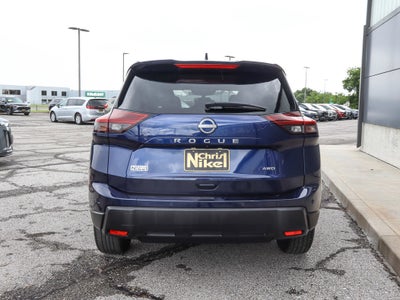 2025 Nissan Rogue AWD SV