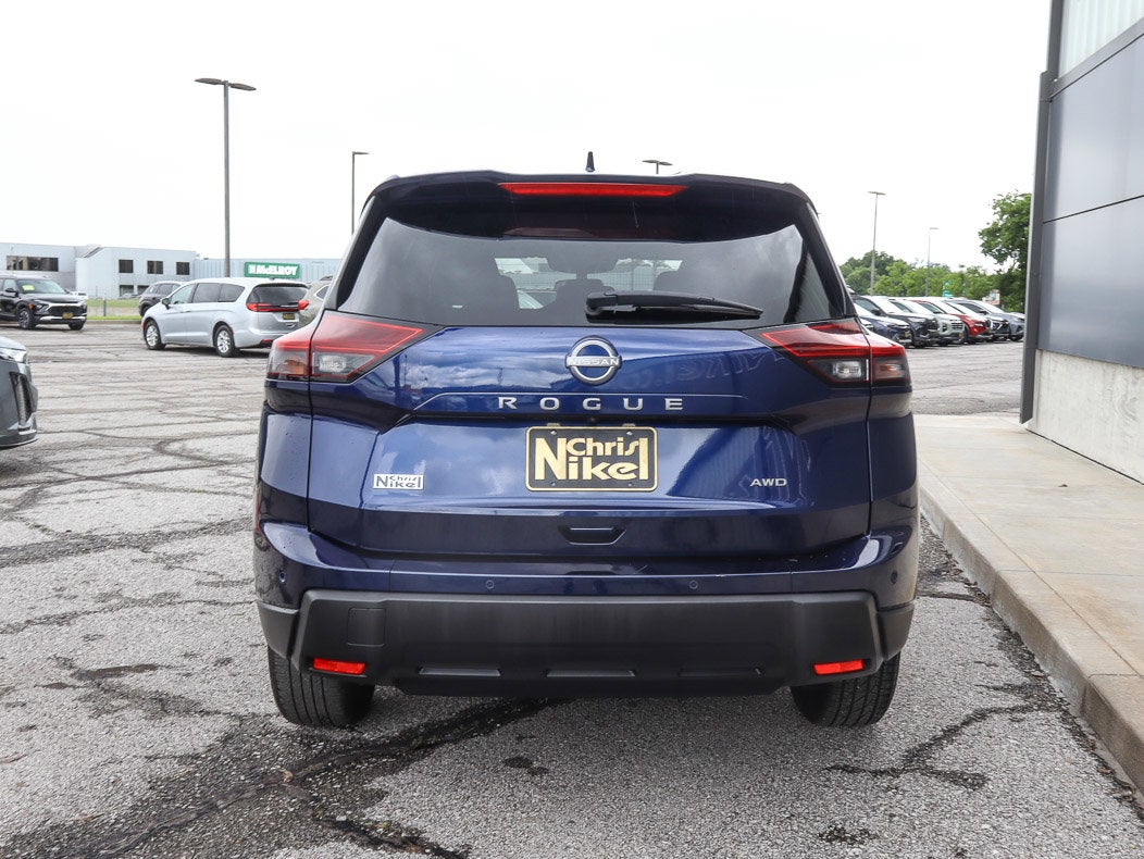 2025 Nissan Rogue AWD SV