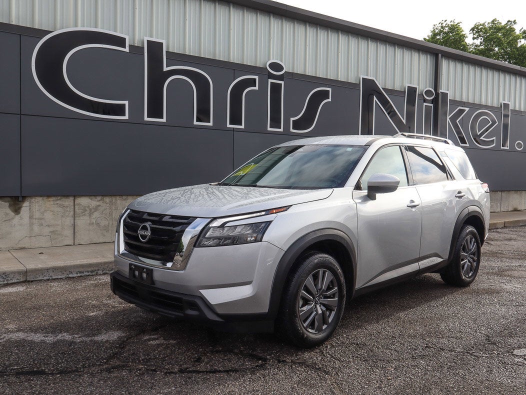 2025 Nissan Pathfinder SV 2WD's photo