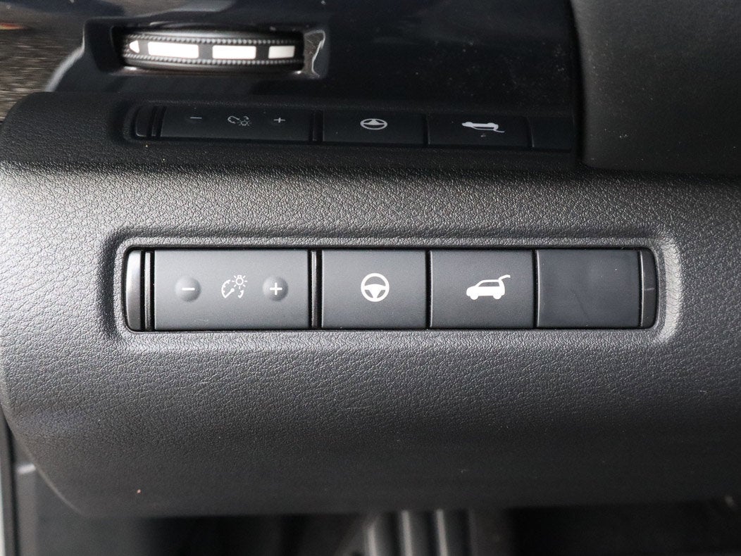 2025 Nissan Pathfinder SV 2WD