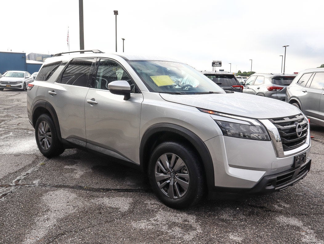 2025 Nissan Pathfinder SV 2WD