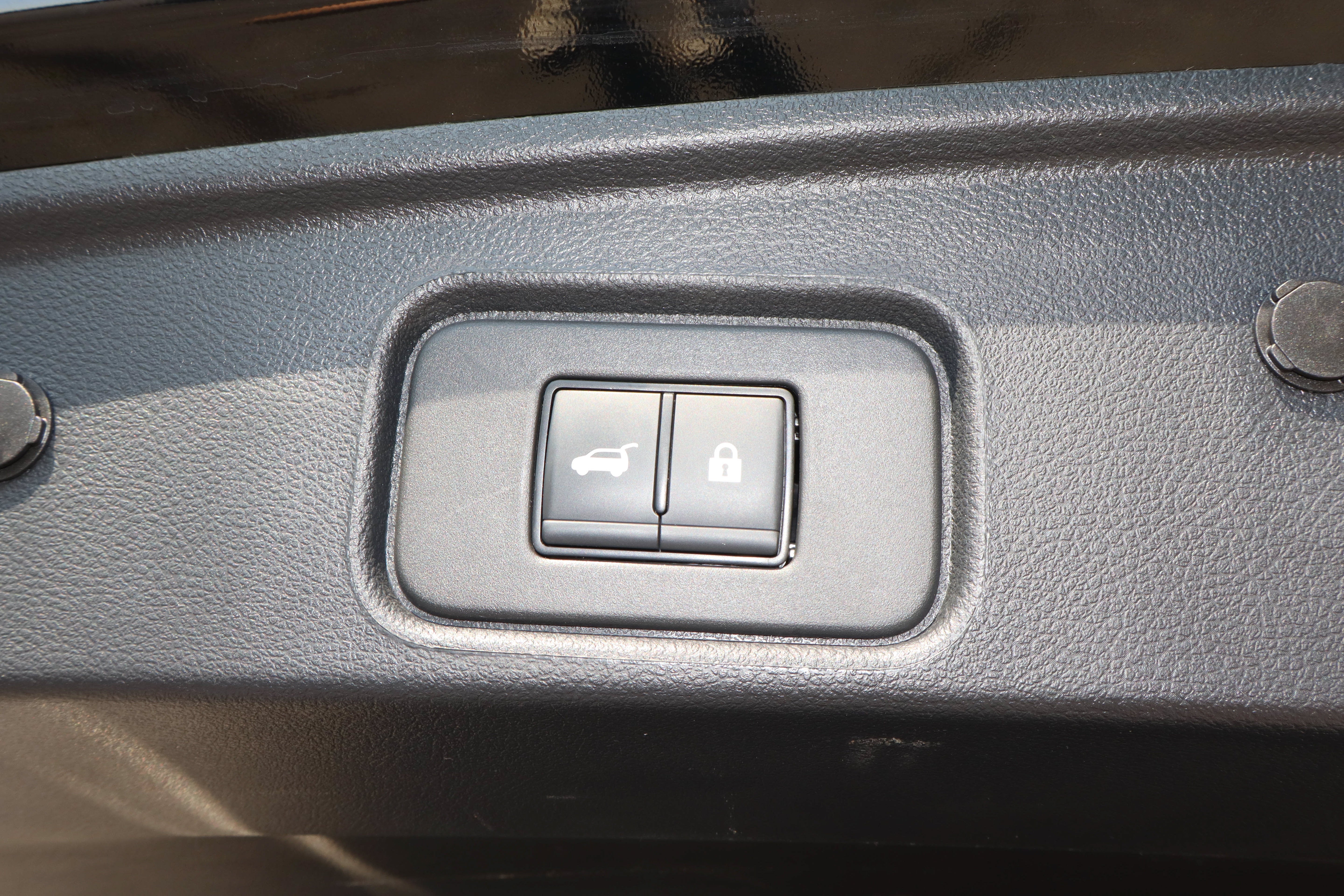 2025 Nissan Pathfinder SV 2WD