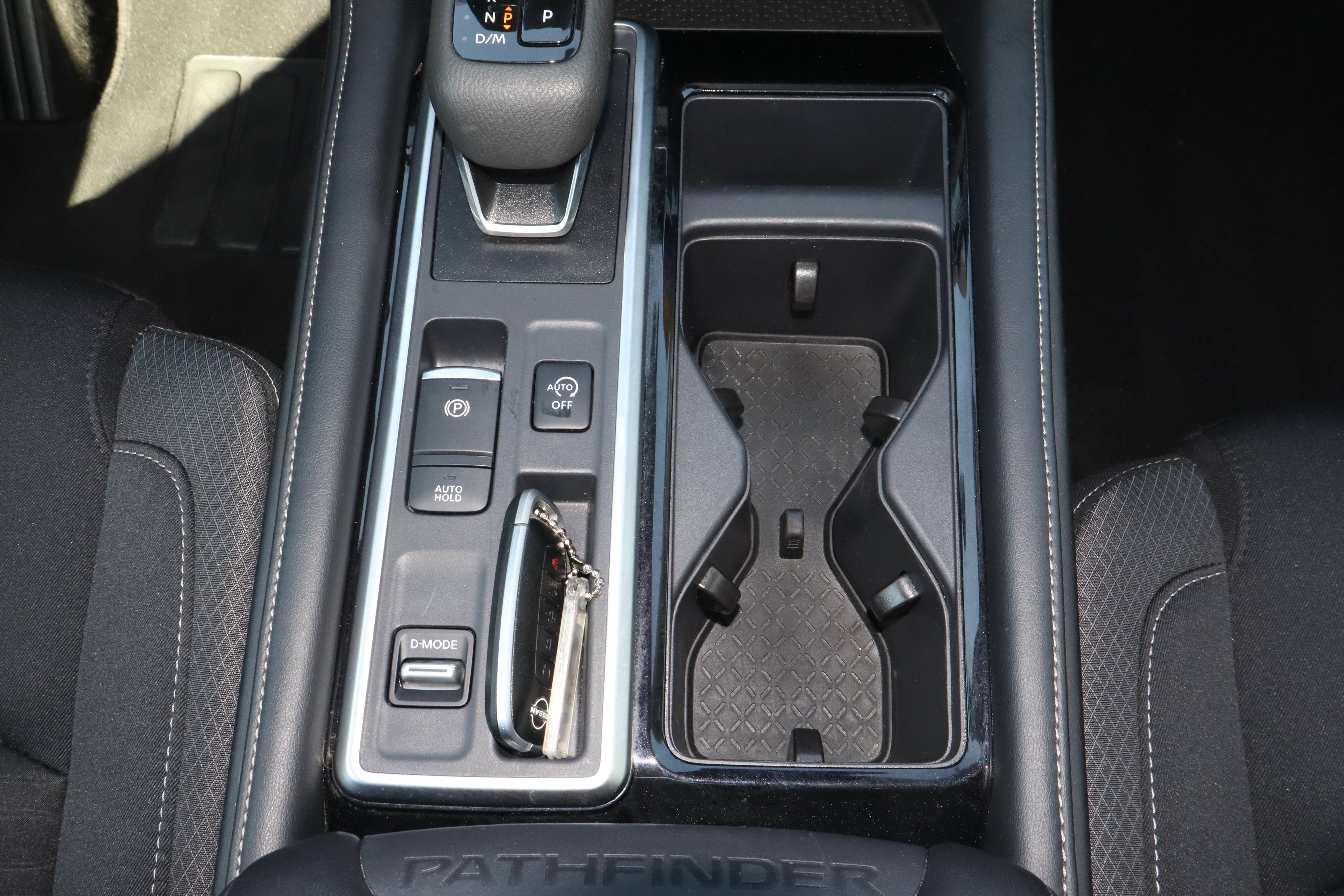 2025 Nissan Pathfinder SV 2WD
