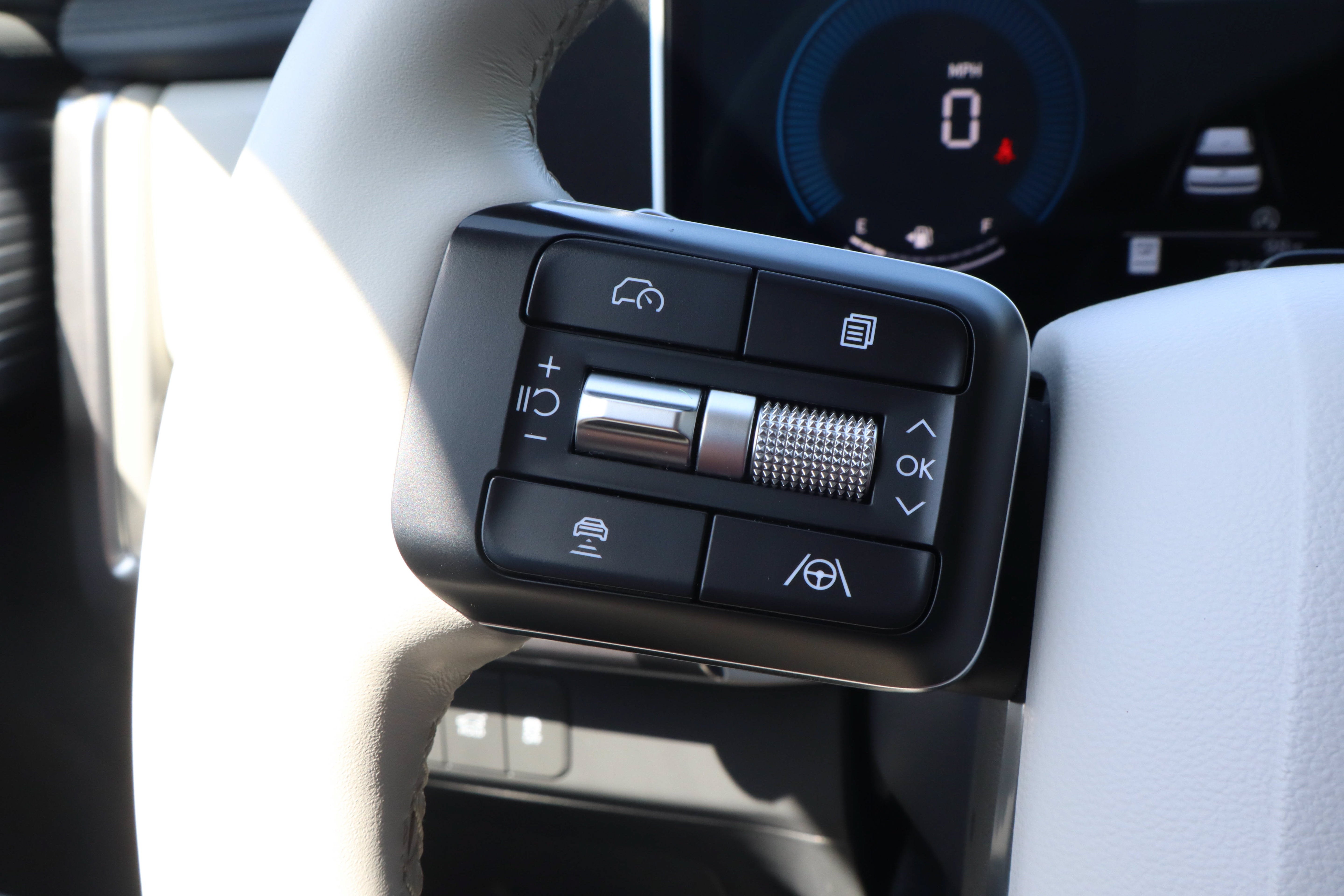 2025 Hyundai Santa Fe SEL FWD