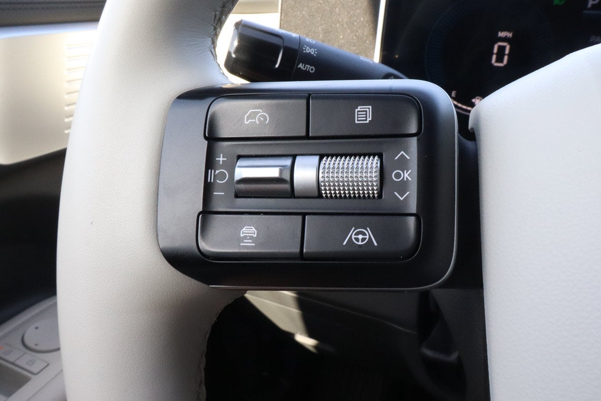 2025 Hyundai Santa Fe SEL AWD