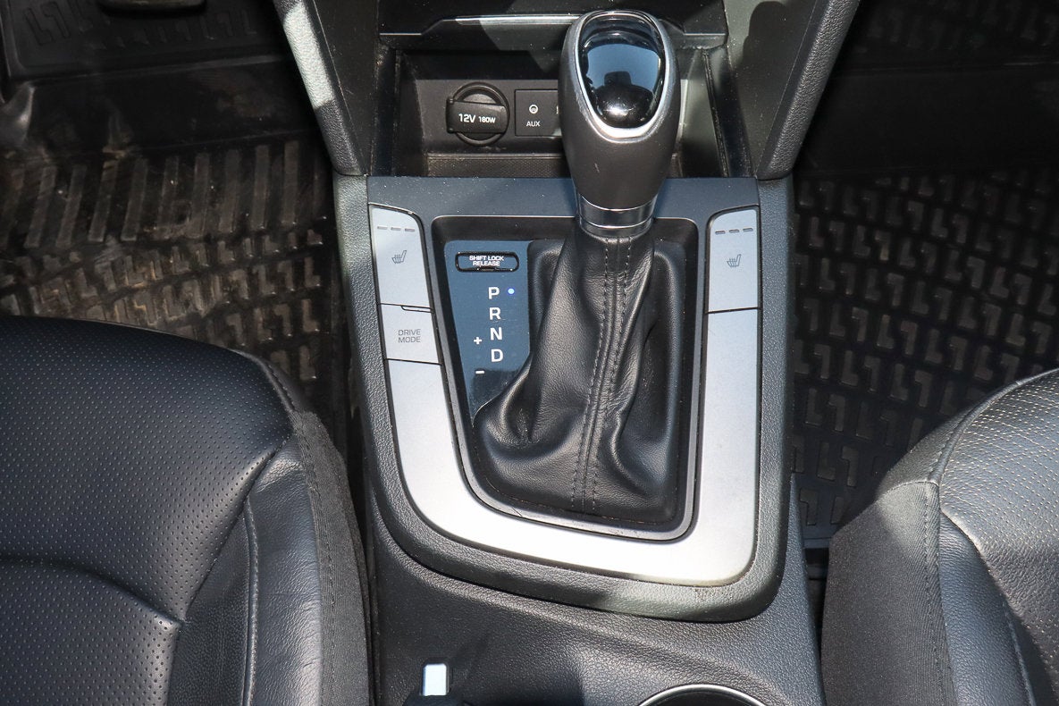 2017 Hyundai Elantra Limited 2.0L Auto (Alabama) *Ltd Avail*