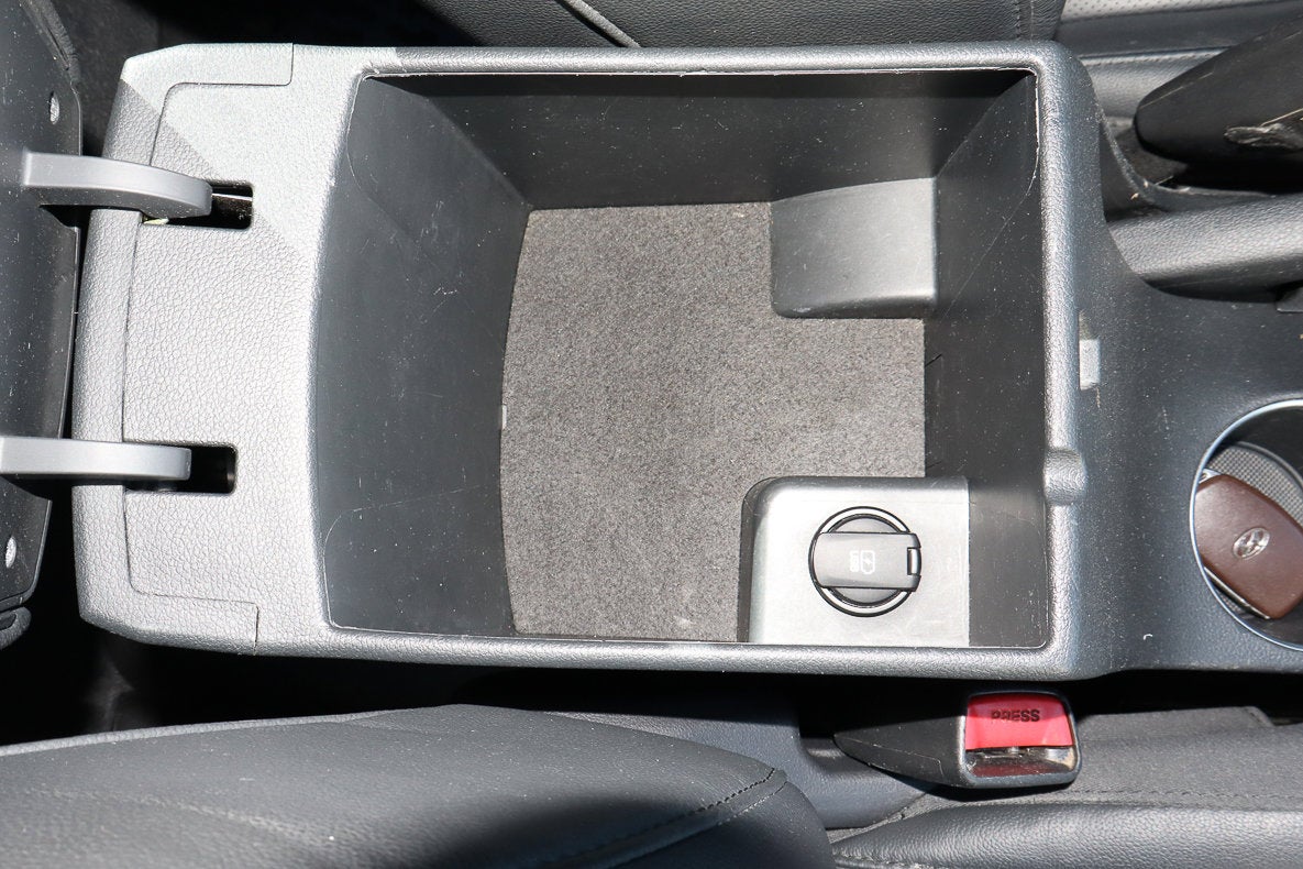 2017 Hyundai Elantra Limited 2.0L Auto (Alabama) *Ltd Avail*