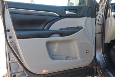 2019 Toyota Highlander Base