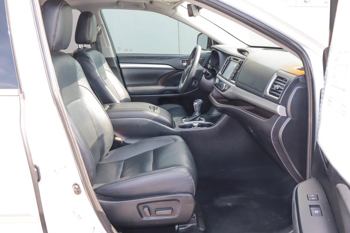 2019 Toyota Highlander SE V6 AWD