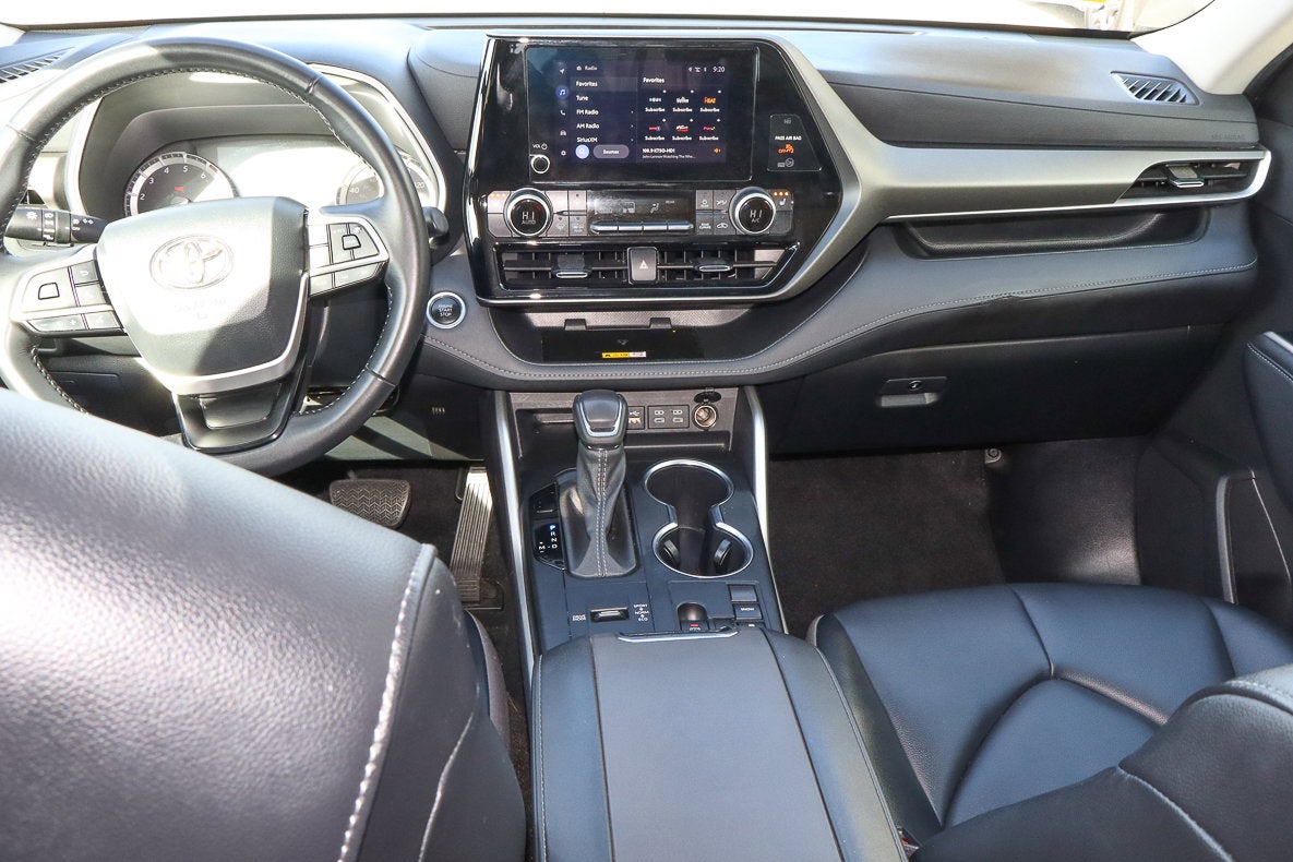 2024 Toyota Highlander XLE FWD