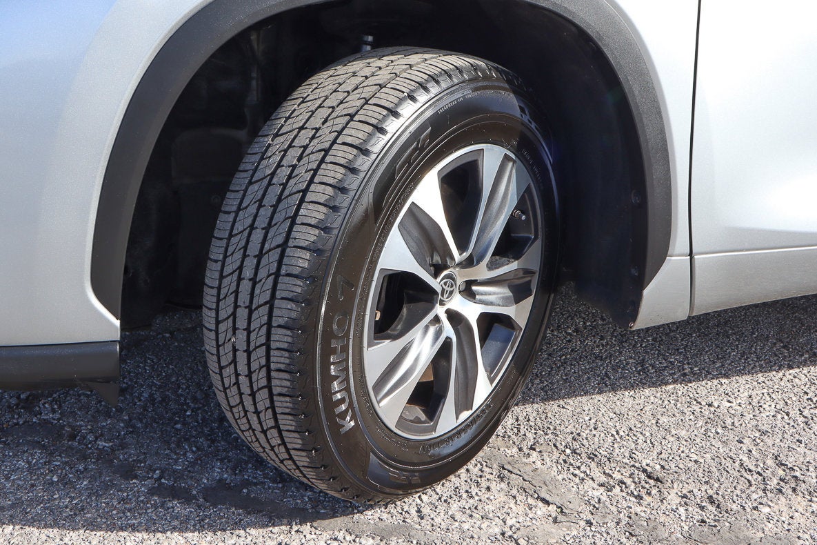 2024 Toyota Highlander XLE FWD