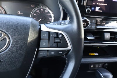2024 Toyota Highlander XLE FWD