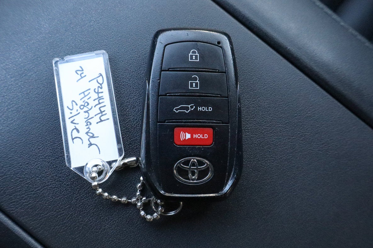 2024 Toyota Highlander XLE FWD