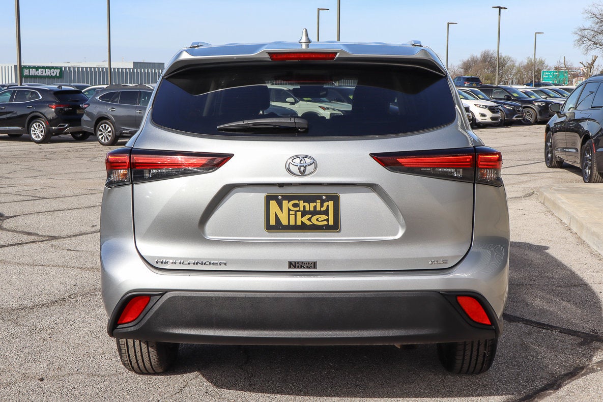 2024 Toyota Highlander XLE FWD