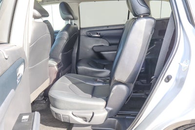 2024 Toyota Highlander XLE FWD