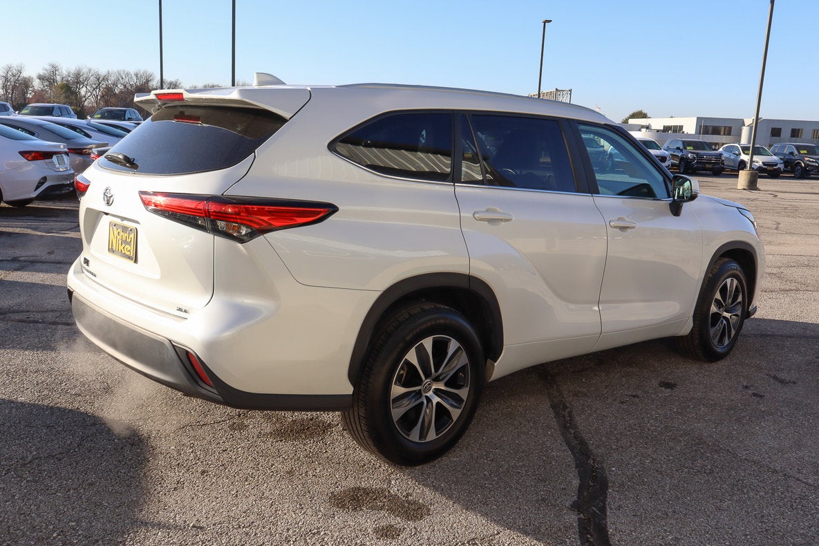 2023 Toyota Highlander XLE
