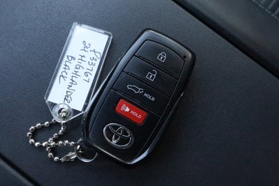 2024 Toyota Highlander XSE