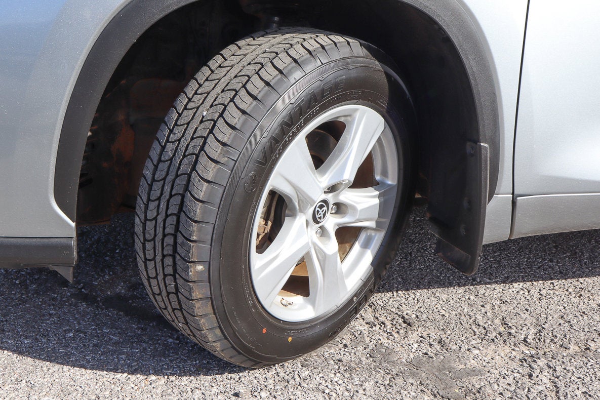 2024 Toyota Highlander LE AWD